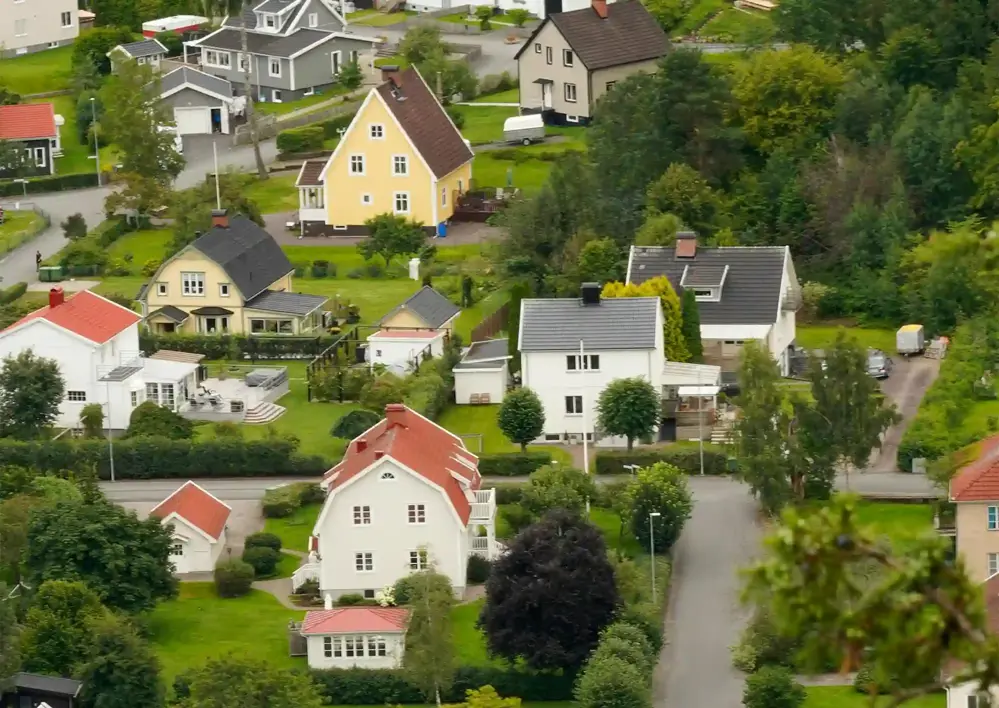 Villaområde med flera hus i Sverige